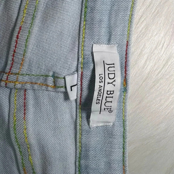 Judy Blue Mid-Rise Rainbow Thread Women's Shorts Size Large Summer Trendy - Picture 8 of 14